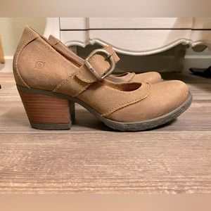BORN leather Mary Janes 8.5
